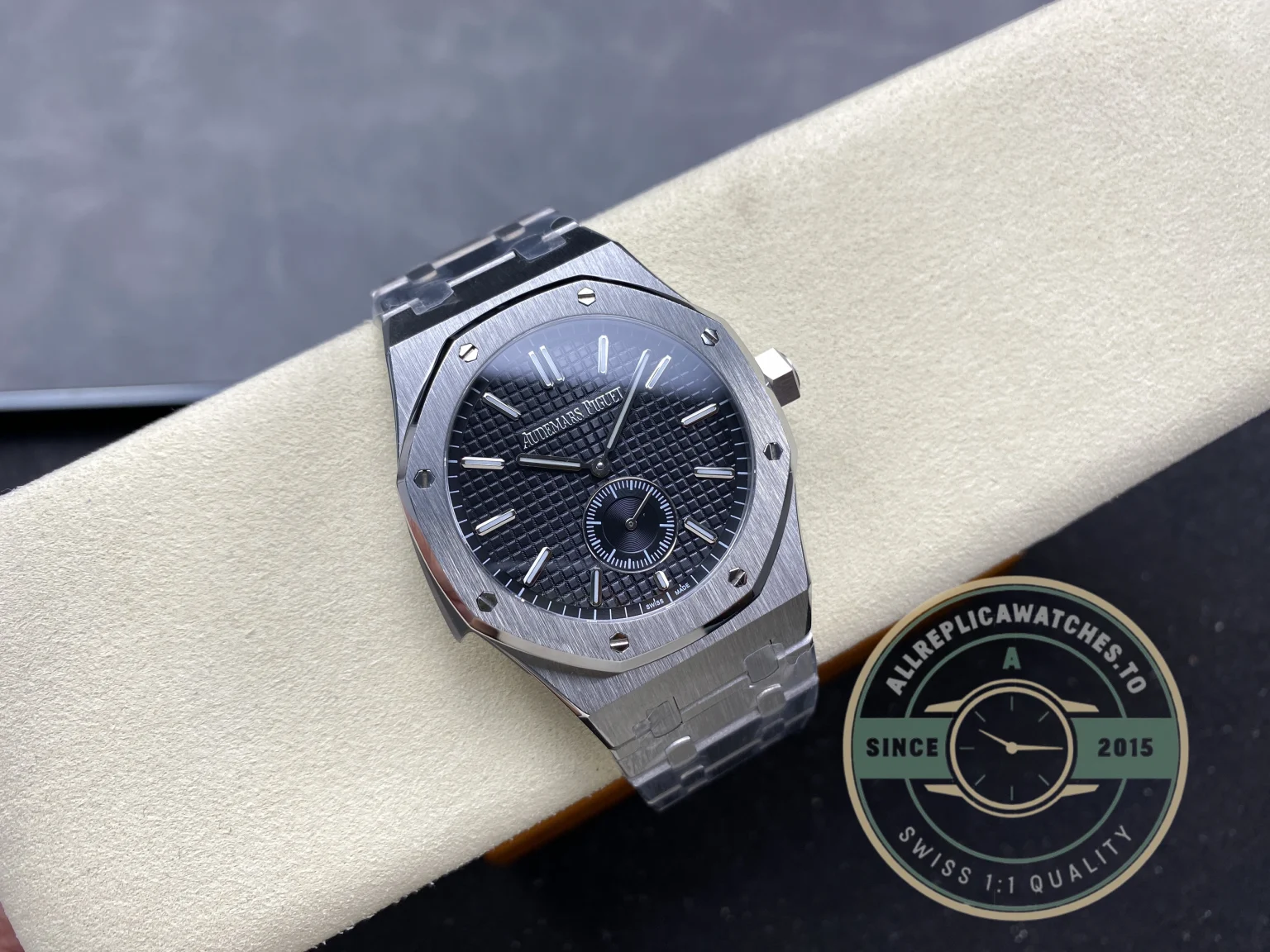 Replica Audemars Royal Oak Titanium 42mm Black Dial 26591TI.OO.1252TI.03 - Luxury Replica Watch