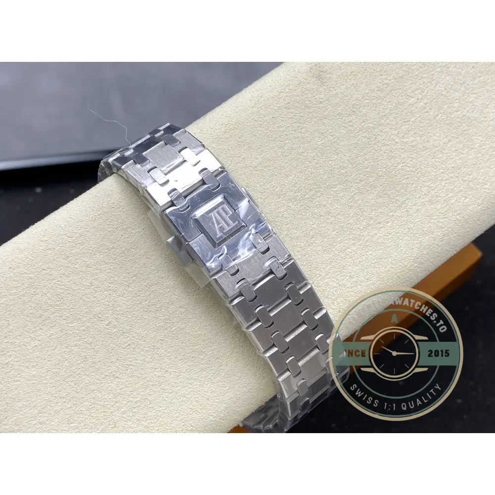 Replica Audemars Royal Oak Titanium 42mm Black Dial 26591TI.OO.1252TI.03 - Best Quality Replica Watch