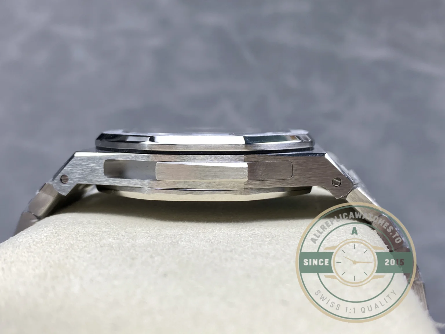Replica Audemars Royal Oak Titanium 42mm Black Dial 26591TI.OO.1252TI.03 - Swiss Movement Replica Watch