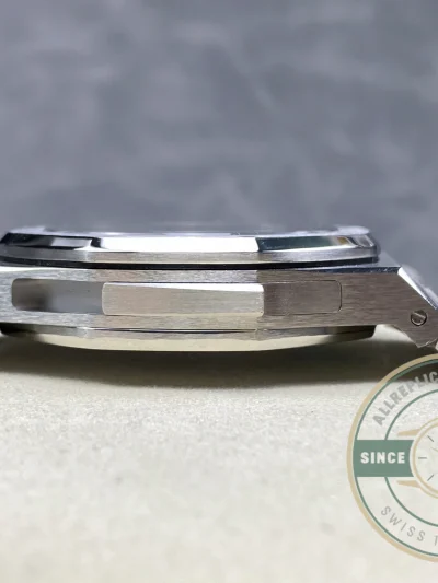 Replica Audemars Royal Oak Titanium 42mm Black Dial 26591TI.OO.1252TI.03 - Swiss Movement Replica Watch