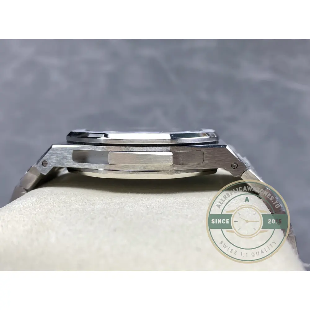 Replica Audemars Royal Oak Titanium 42mm Black Dial 26591TI.OO.1252TI.03 - Swiss Movement Replica Watch