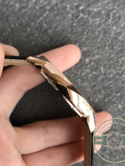 Replica Cartier Ronde Solo Rose Gold 42mm w6701009 - High-Grade Replica Watch