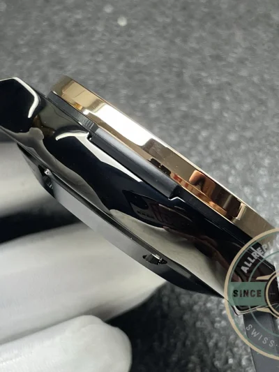 Replica Hublot Classic Fusion Gold 521.CO.1781.RX Carbon Dial - Premium Super Clone Watch