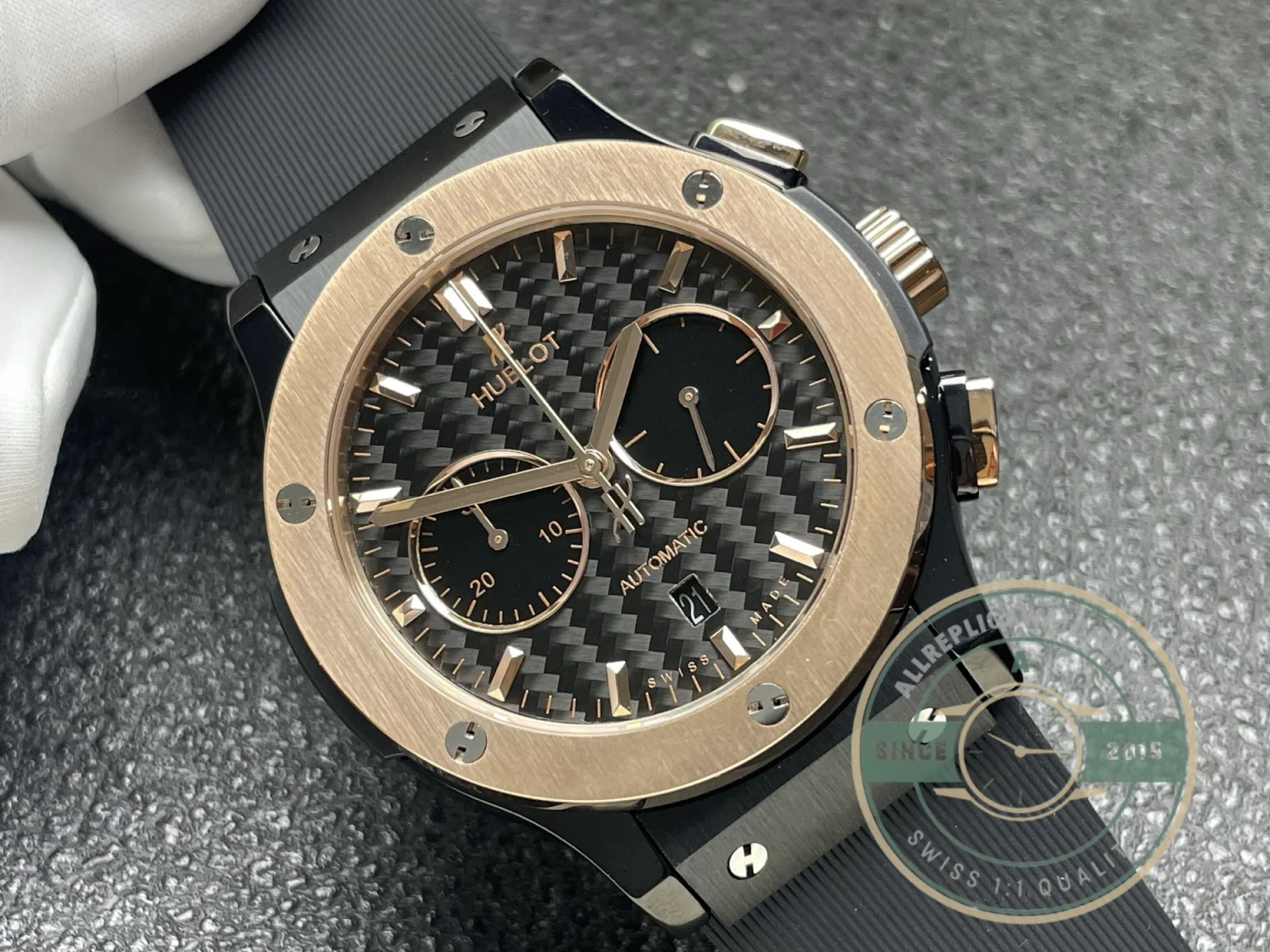 Replica Hublot Classic Fusion Gold 521.CO.1781.RX Carbon Dial - Swiss-Made Clone Watch