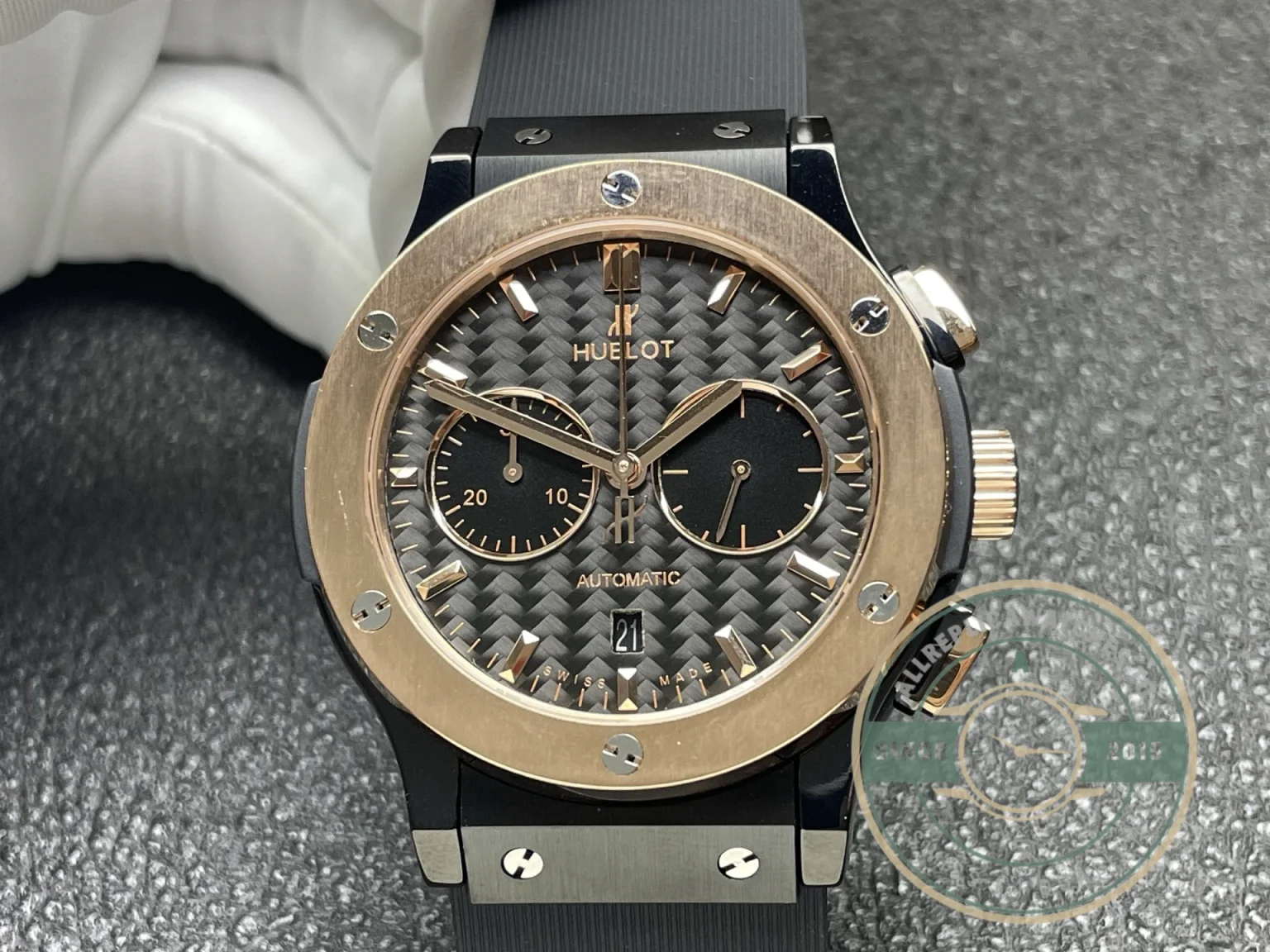Replica Hublot Classic Fusion Gold 521.CO.1781.RX Carbon Dial - Premium Super Clone Watch