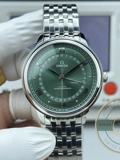 Replica OMEGA De Ville Prestige 434.10.40.20.10.001 40mm Silver, Green Dial - Swiss Movement Replica Watch