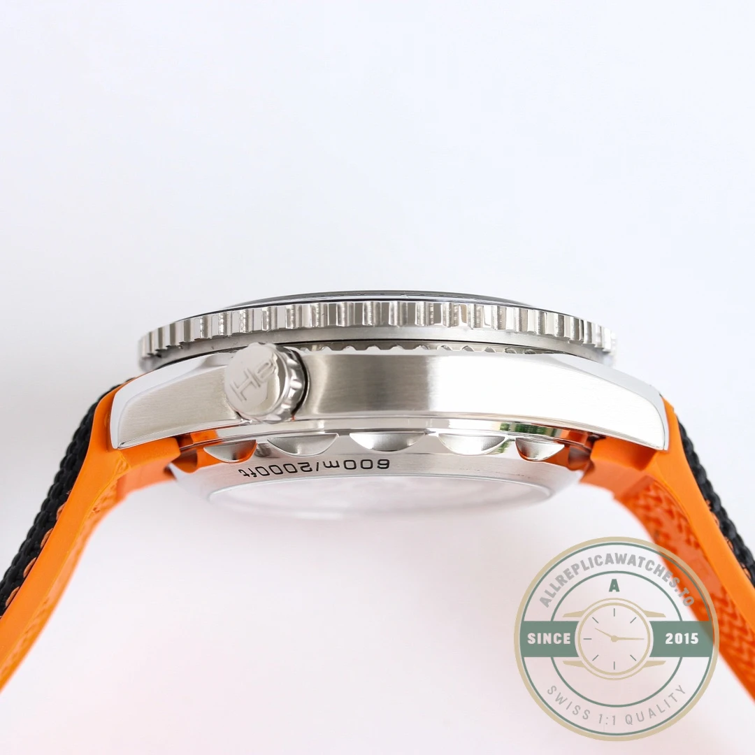 Replica Omega Seamaster Planet Ocean 600M 45,5mm, Orange 215.92.46.51.01.001 - Swiss Movement Replica Watch