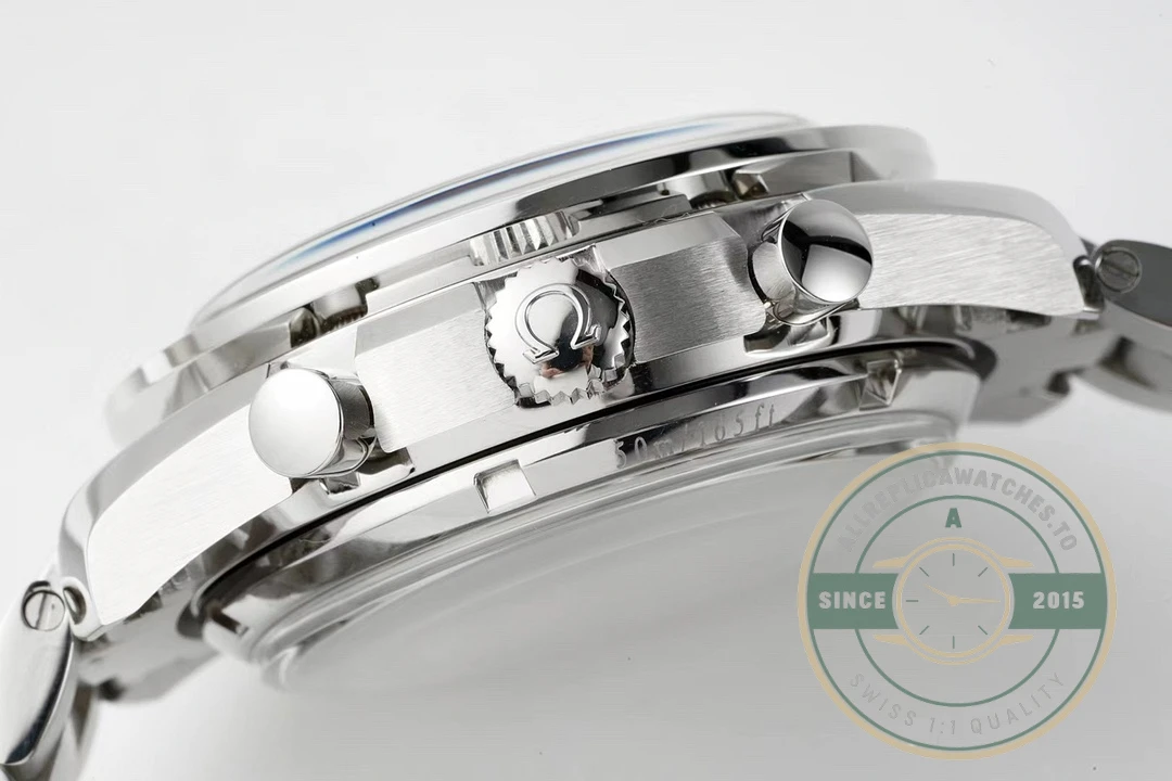 Replica Omega Speedmaster Professional Blue Dial 329.30.44.51.01.002 - Affordable Luxury Replica Timepiece