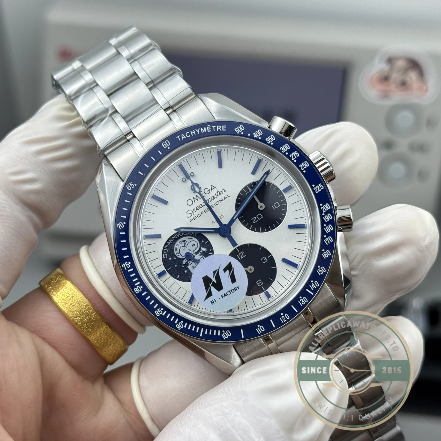 Replica Omega Speedmaster Snoopy 42mm 310.32.42.50.02.001 - Luxury Replica Watch