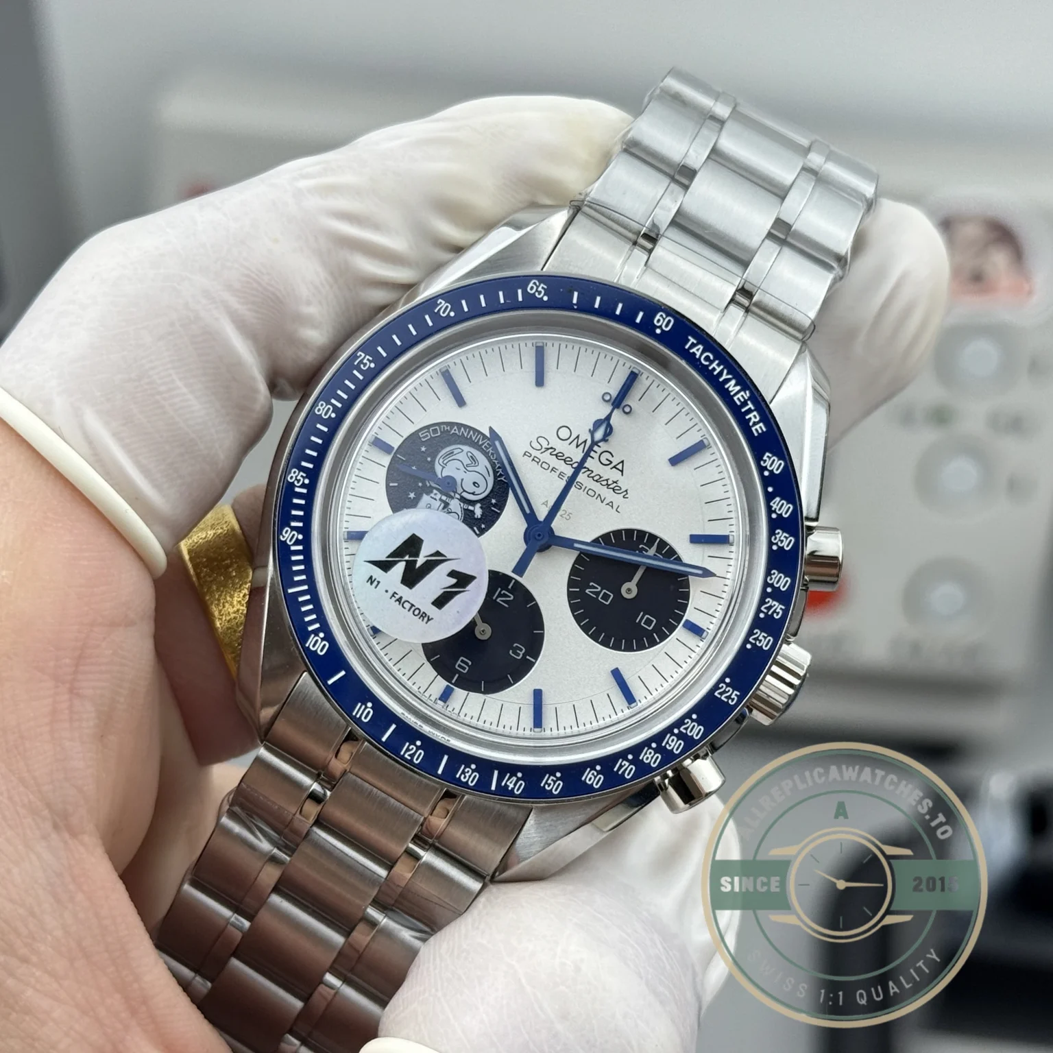 Replica Omega Speedmaster Snoopy 42mm 310.32.42.50.02.001 - Swiss Movement Replica Watch