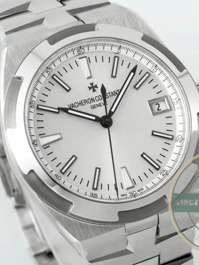 Replica Vacheron Constantin Overseas 4500V110A-B126 Silver - Swiss-Made Clone Watch