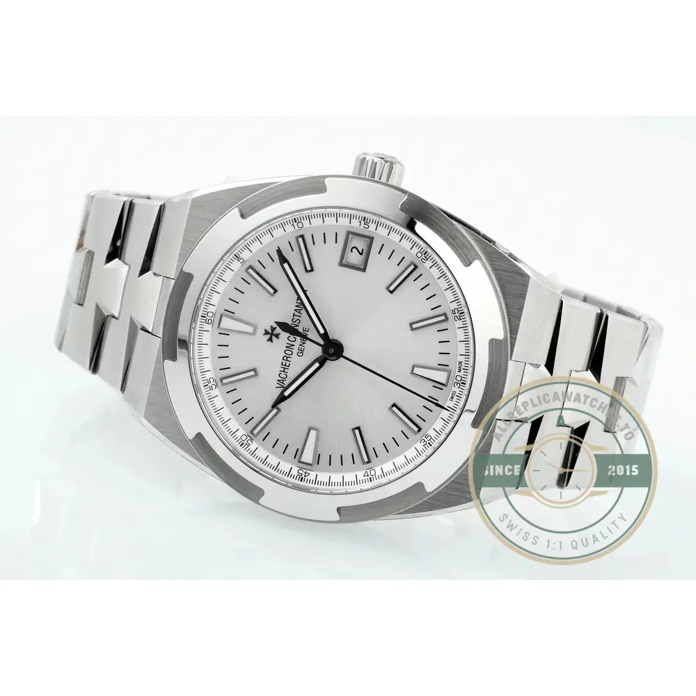 Replica Vacheron Constantin Overseas 4500V110A-B126 Silver - Swiss Movement Replica Watch