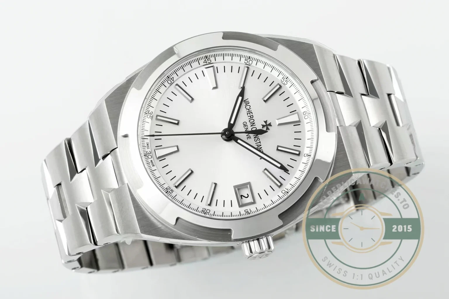 Replica Vacheron Constantin Overseas 4500V110A-B126 Silver - Affordable Luxury Replica Timepiece