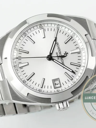 Replica Vacheron Constantin Overseas 4500V110A-B126 Silver - Affordable Luxury Replica Timepiece