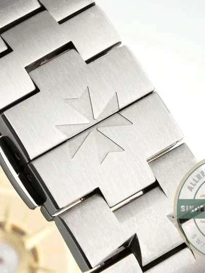 Replica Vacheron Constantin Overseas Black Dial 7900V110A-B546 - Affordable Luxury Replica Timepiece