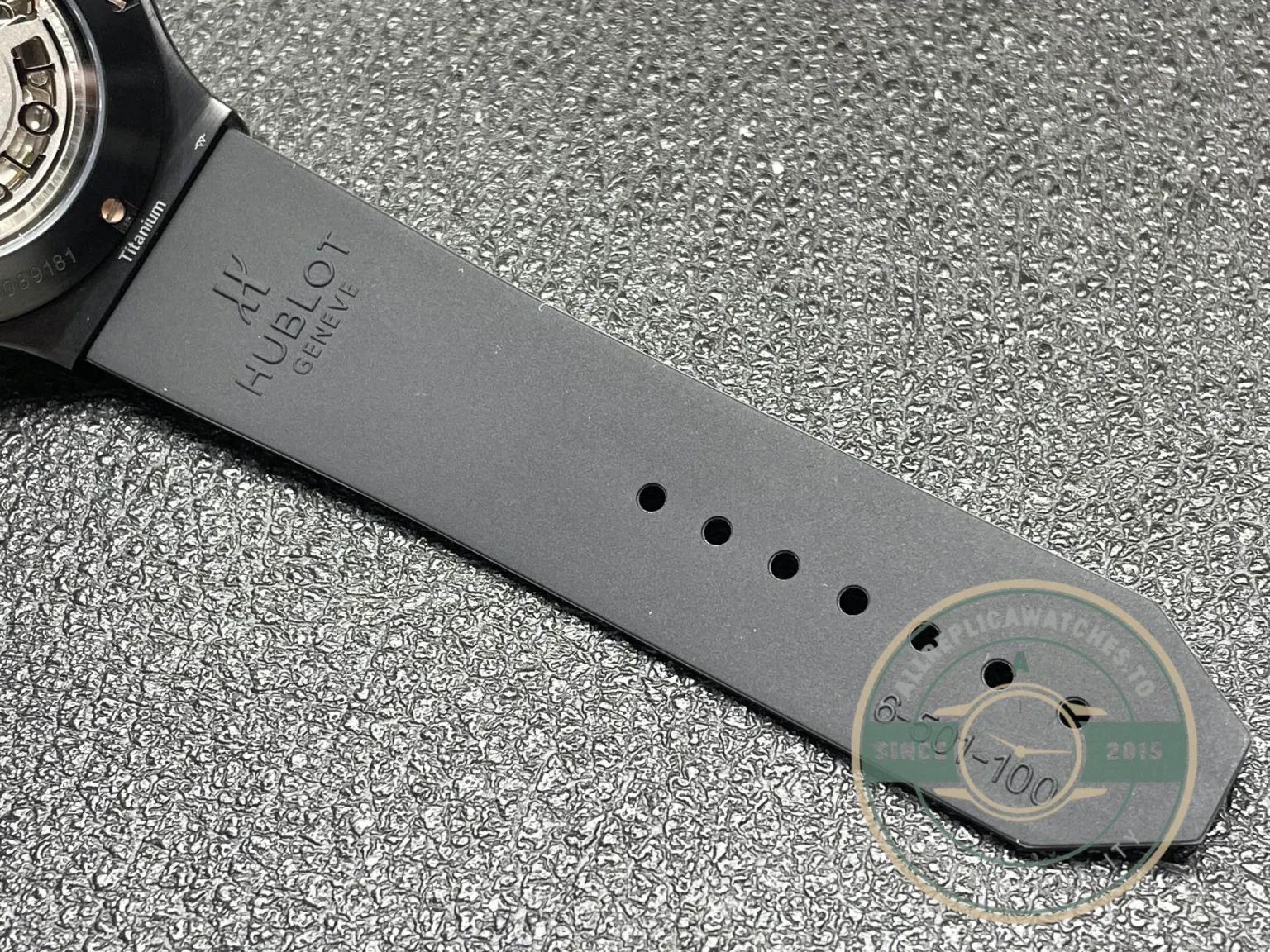 Superclone Hublot Classic Fusion Chronograph 521.CM.1770.RX Carbon Dial - High-Grade Replica Watch