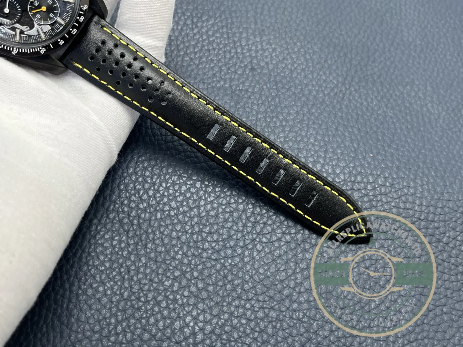 Superclone Omega Speedmaster “Dark Side of the Moon” 311.92.44.30.01.001 - Swiss Movement Replica Watch