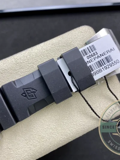 Superclone Panerai Submersible PAM 02683 Automatic Steel - 1:1 Swiss Replica Watch