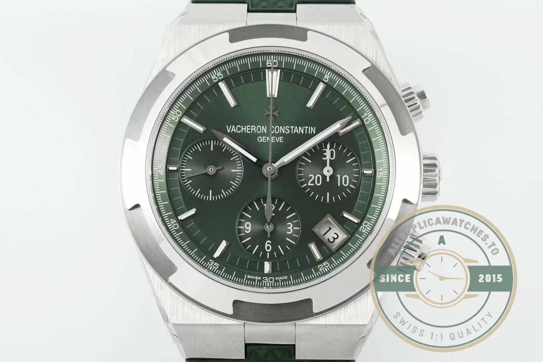 Swiss Clone Vacheron Constantin Overseas 5520V210R-B966 Green Dial - Swiss Movement Replica Watch