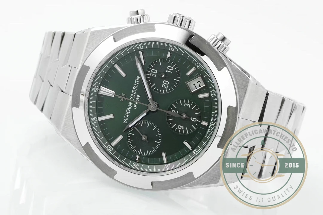 Swiss Clone Vacheron Constantin Overseas 5520V210R-B966 Green Dial - Budget Luxury Replica Watch