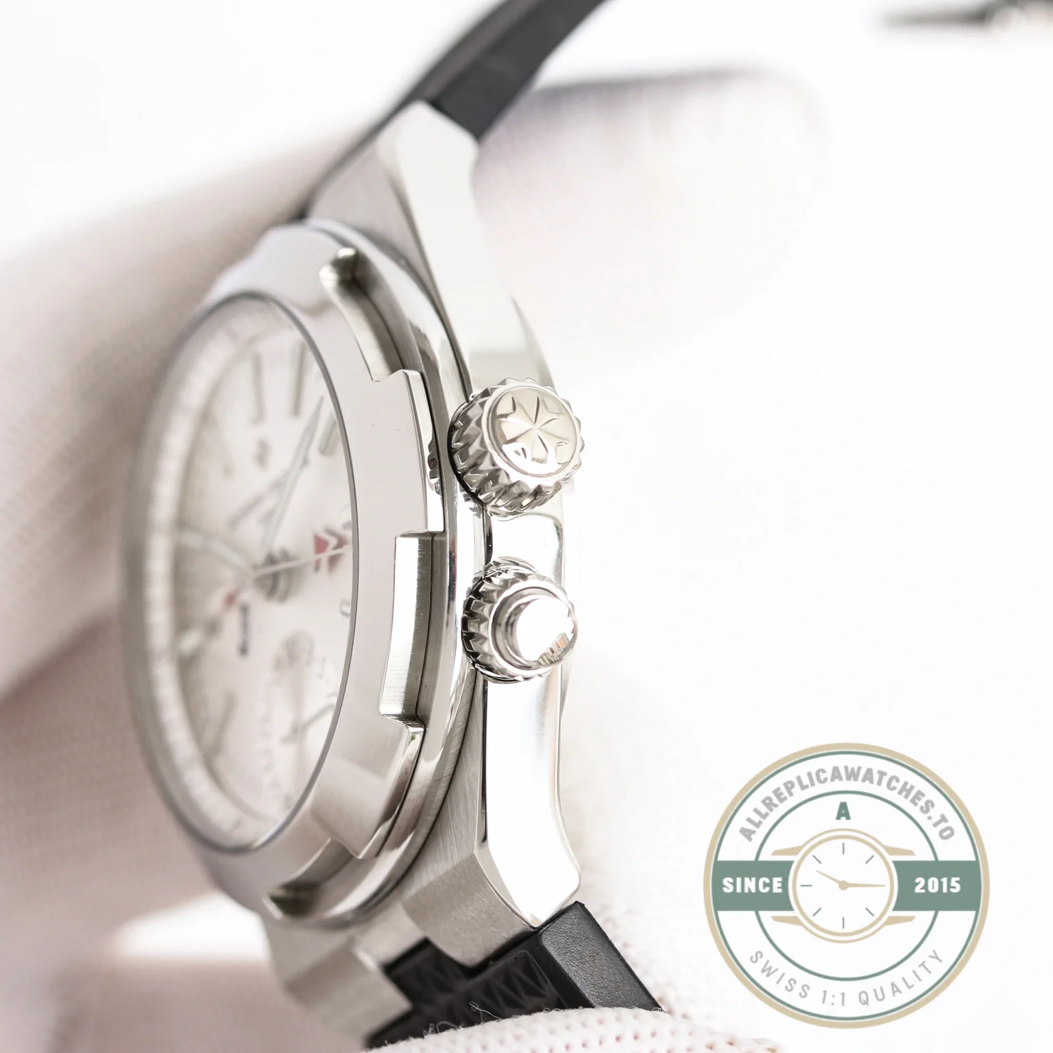 Swiss Clone Vacheron Constantin Overseas Silver 7900V110A-B333 - Premium Super Clone Watch
