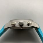 Integrated lugs wrapping the wrist closely across the 41-millimetre case