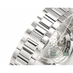 Silver gives a neutral ground that leaves the registers in charge