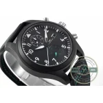 Hours, minutes, chronograph and date, with no day indication on this dial