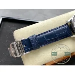Water resistance of thirty metres marks this out as a dress watch