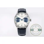 Blue subdials break the monochrome of the silver-white seven-day dial