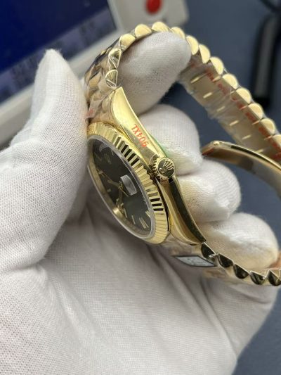 Full Super Clone Day-Date Yellow Gold 40mm Collection - Swiss Movement Replica Watch