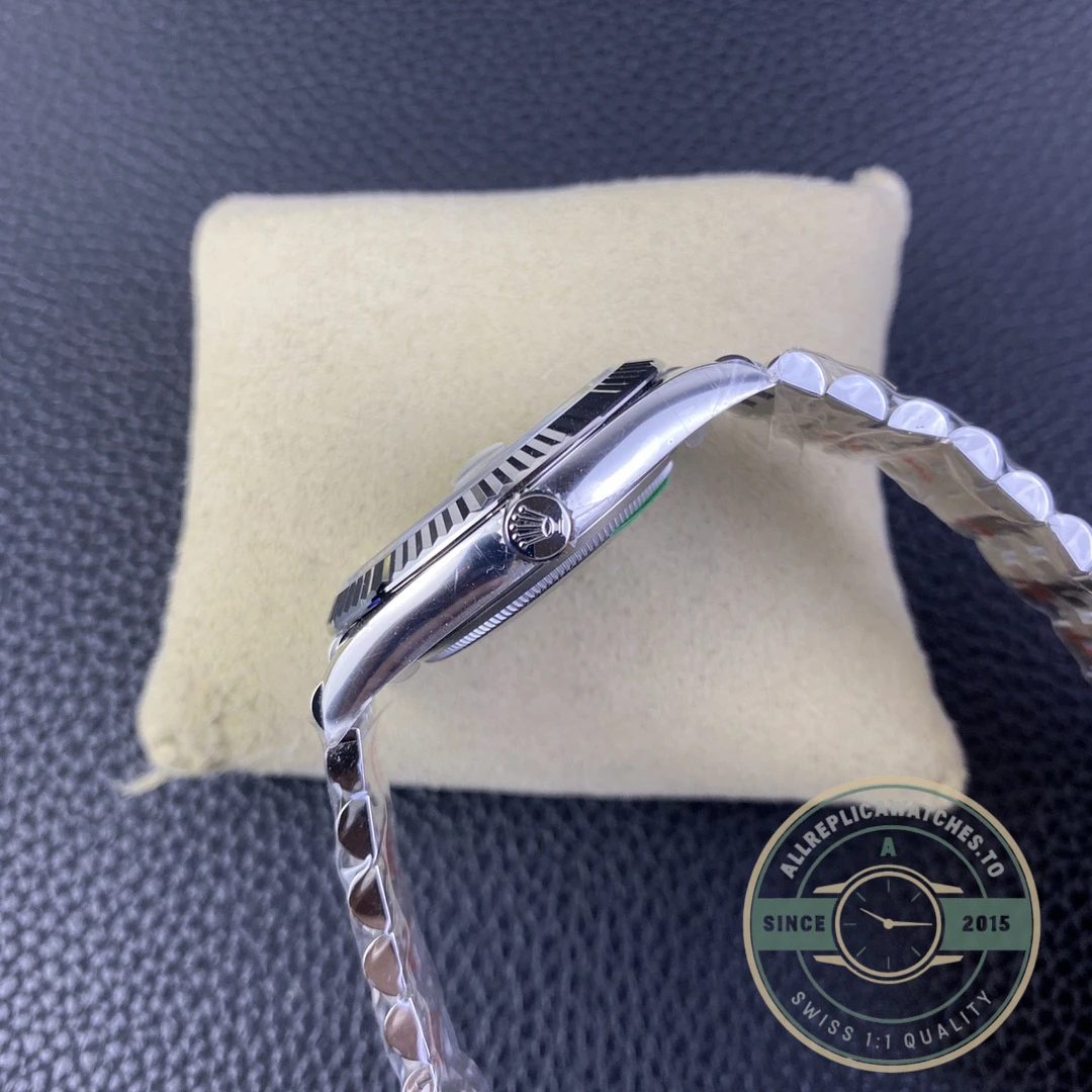 Replica DateJust Black Diamond Dial 41mm 126334 Jubilee - Best Quality Replica Watch