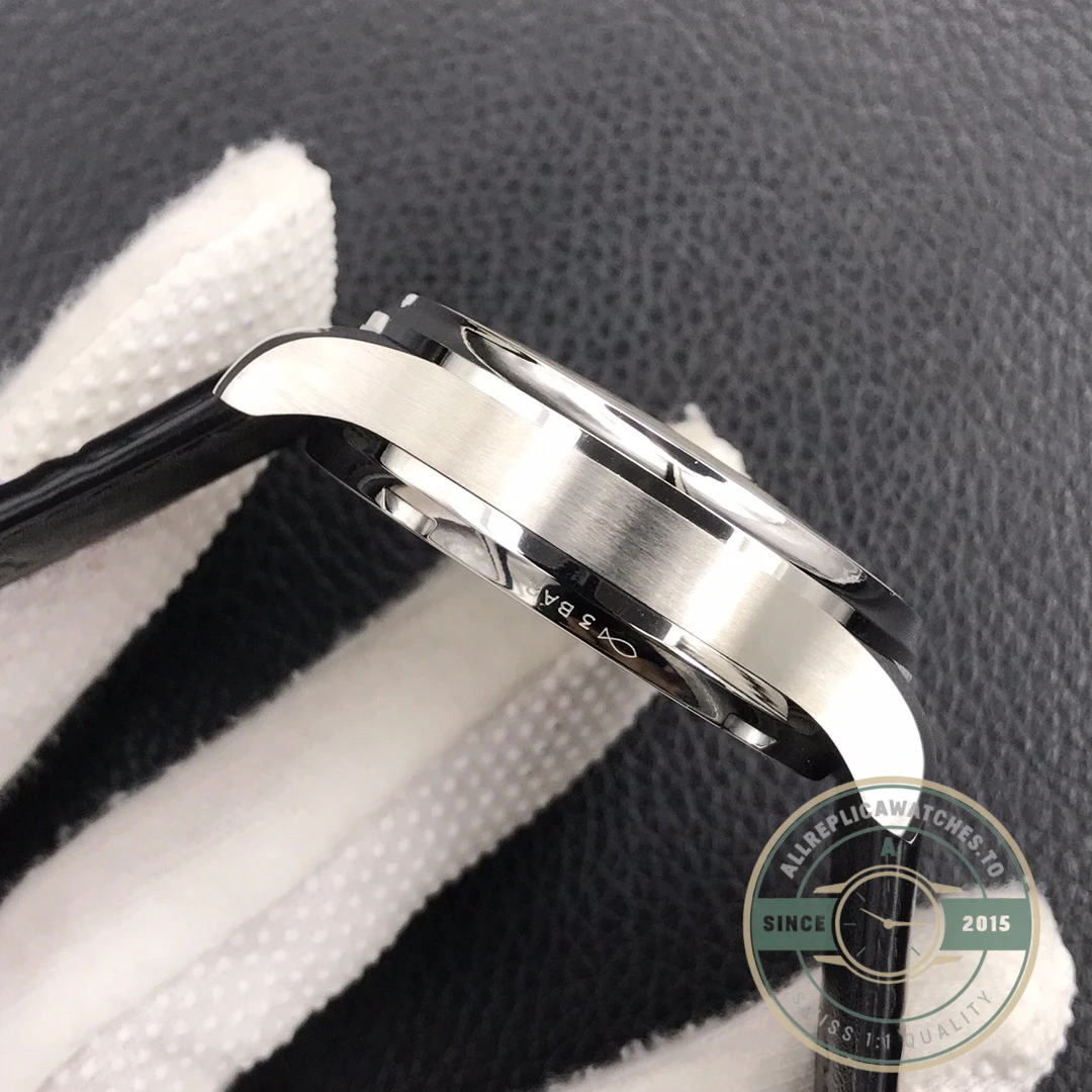 Replica IWC Portugieser 7 Days Automatic Black Dial IW500703 - Swiss-Made Clone Watch