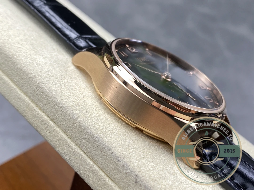 Replica IWC Portugieser Automatic 40mm Black Dial IW358401 - Top-Tier Swiss Replica Watch