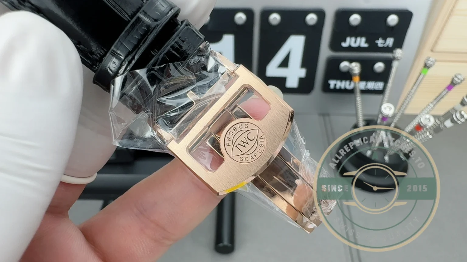 Replica IWC Schaffhausen Portugieser 42mm Rose Gold IW500701 - Swiss-Made Clone Watch