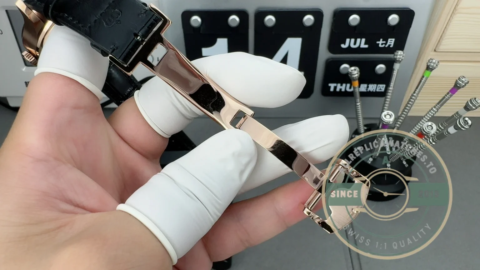 Replica IWC Schaffhausen Portugieser 42mm Rose Gold IW500701 - Affordable Super Clone Watch