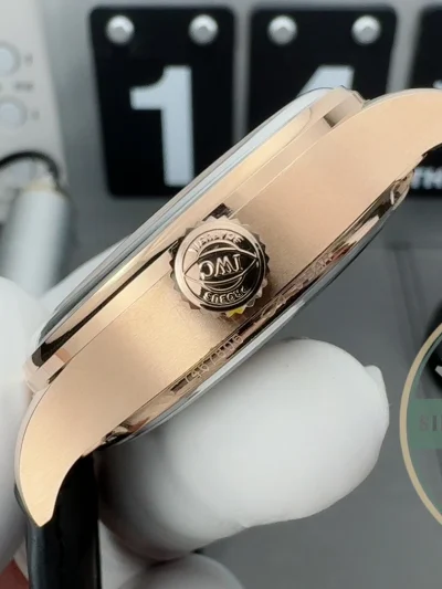 Replica IWC Schaffhausen Portugieser 42mm Rose Gold IW500701 - Swiss-Made Clone Watch