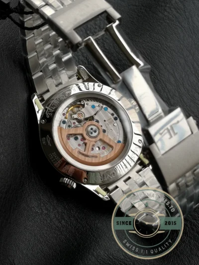 Replica Jaeger-LeCoultre Master Geographic Black Dial Q1428171 - Affordable Luxury Replica Timepiece