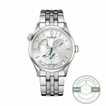 Master Geographic Q1428121, silver sunray dial on the matching steel bracelet