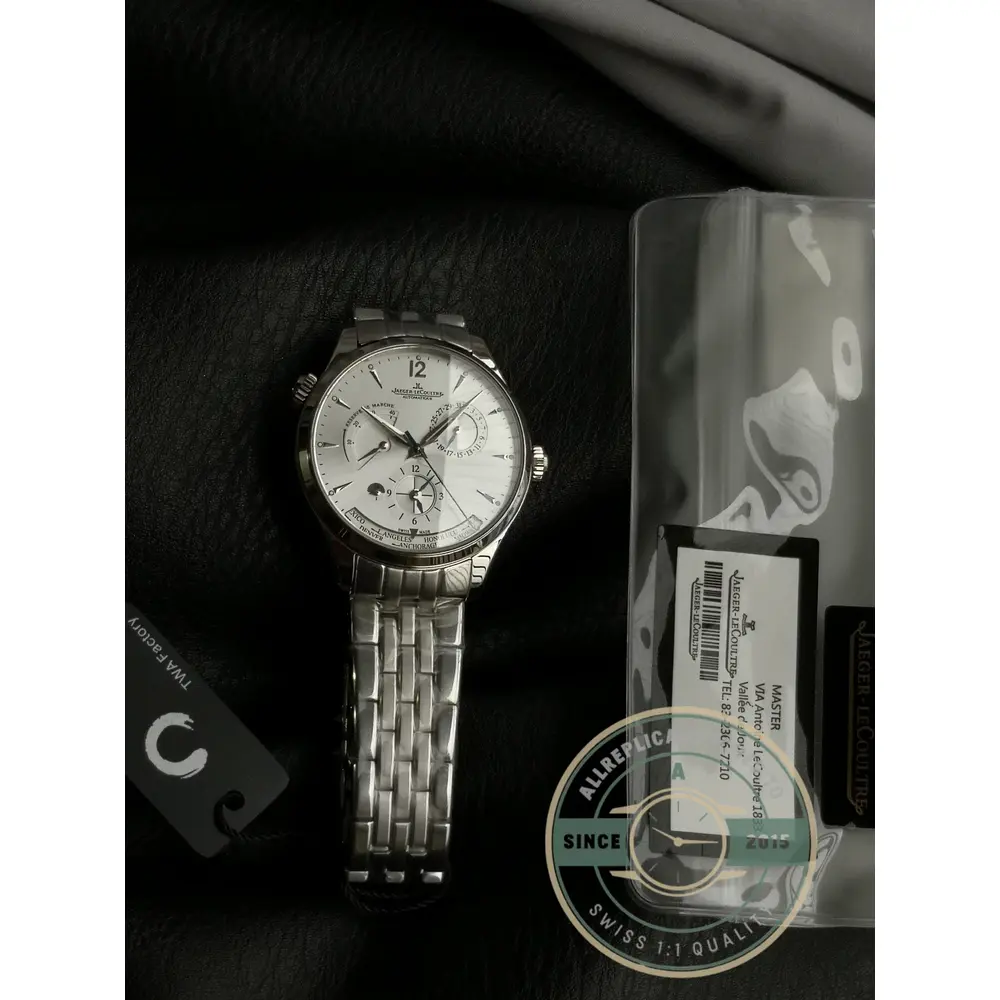 Bracelet and case from the side, 39mm across with a crown on each flank