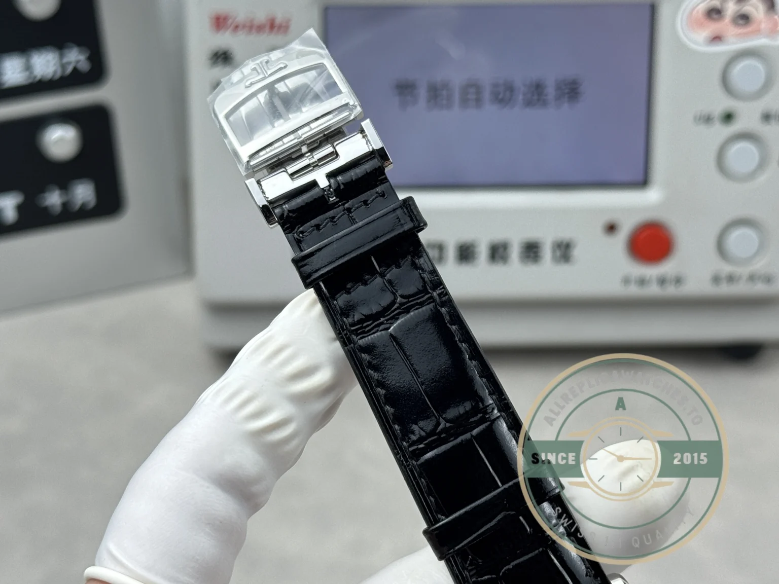 Replica Jaeger-LeCoultre Master Ultra Thin Moon 39mm Black Dial Q1368470 - Affordable Super Clone Watch