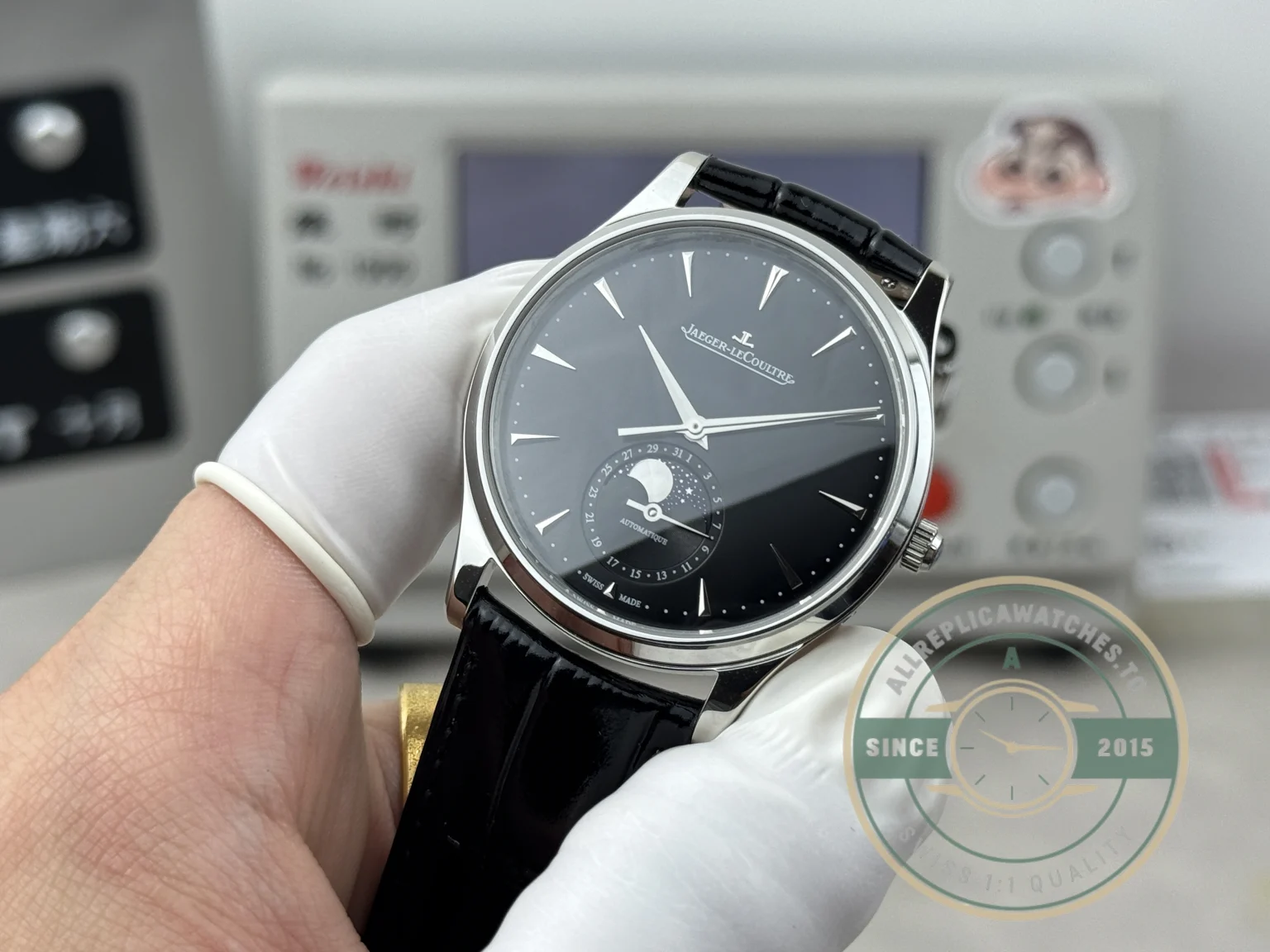 Replica Jaeger-LeCoultre Master Ultra Thin Moon 39mm Black Dial Q1368470 - Swiss Movement Replica Watch