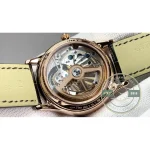 Pin buckle in pink gold closing the black alligator strap of this JLC tourbillon super clone