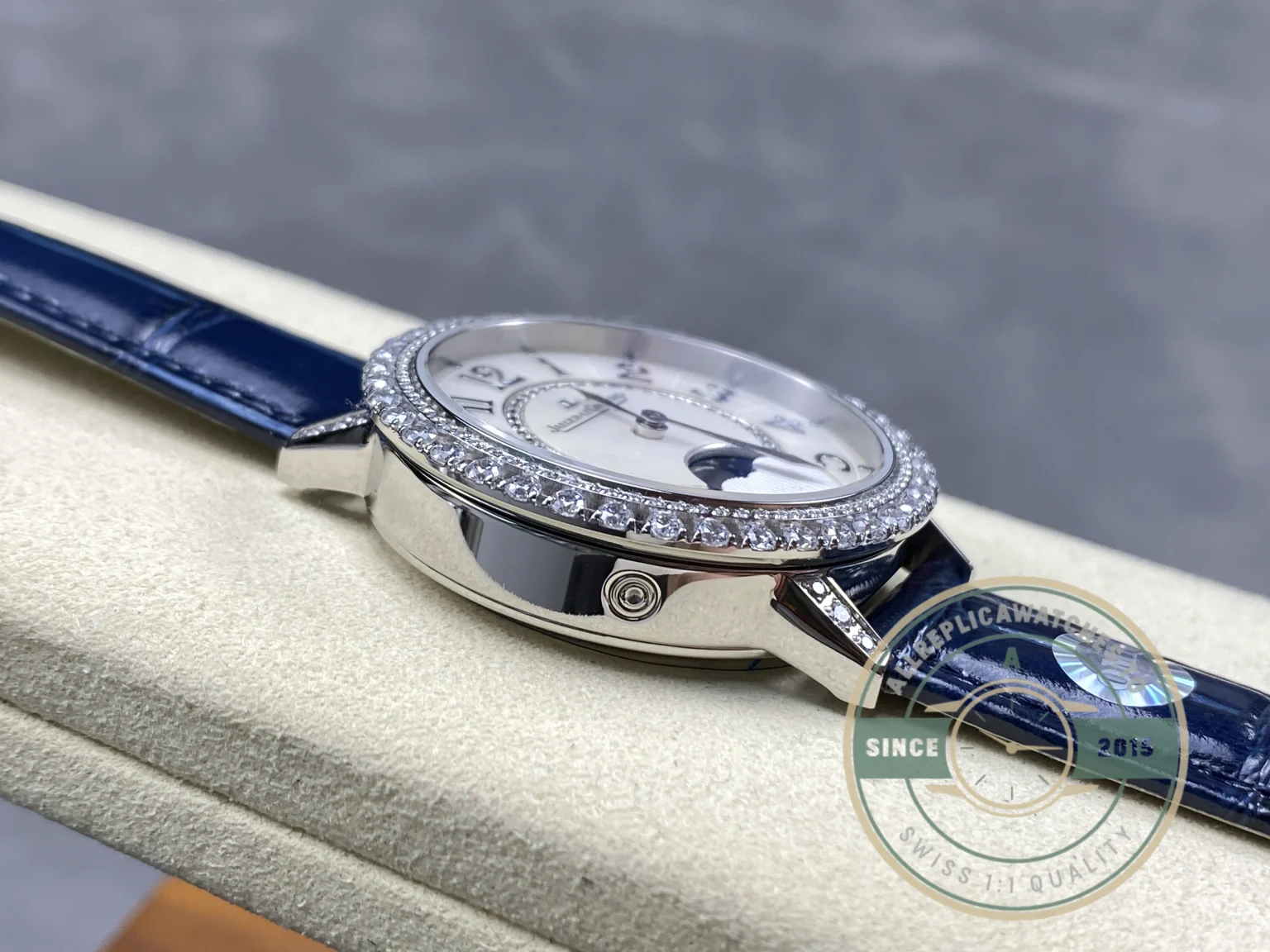 Replica Jaeger-LeCoultre Rendez-Vous Dazzling Moon Q3523570 - Factory Super Clone Watch