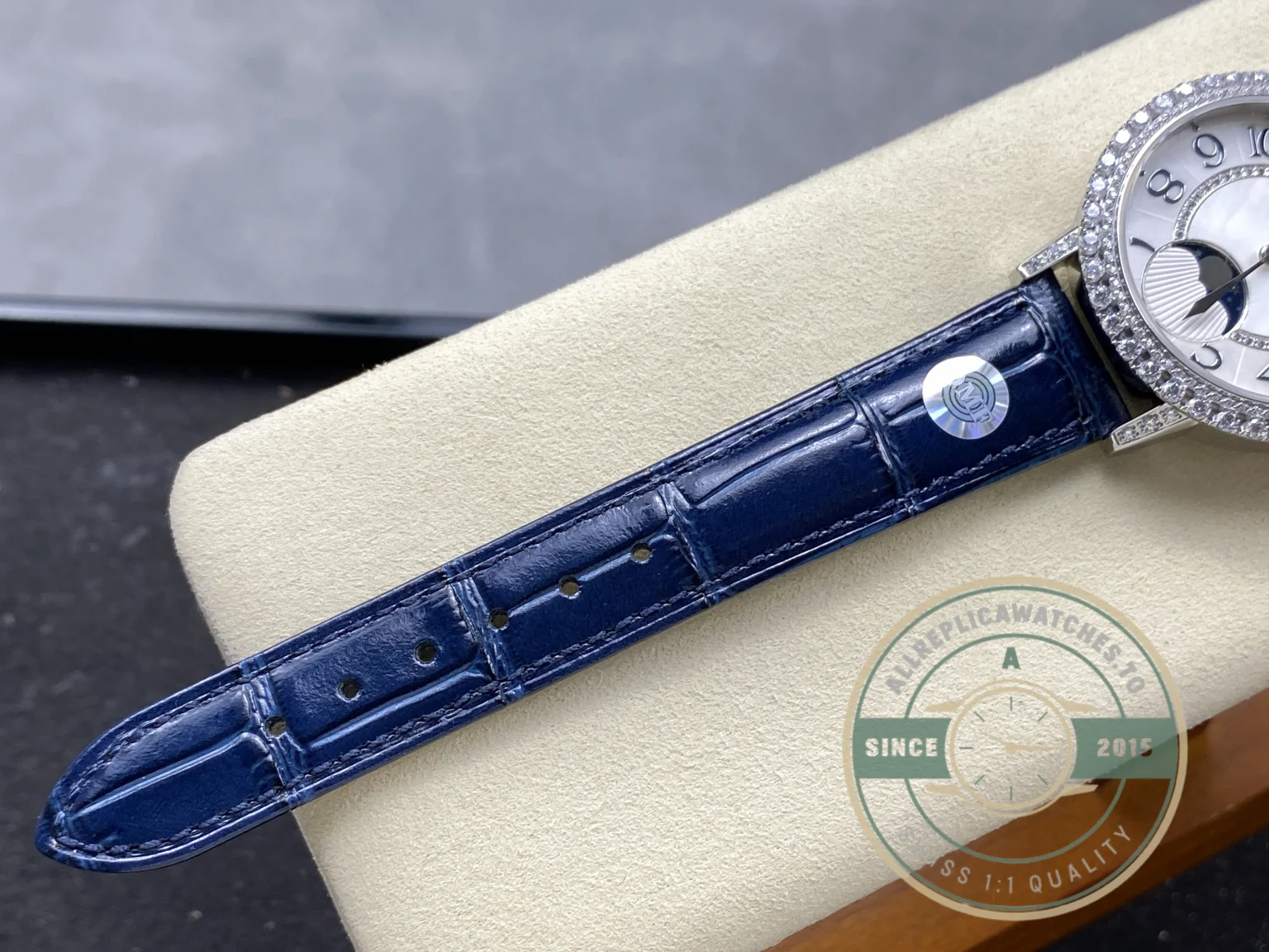 Replica Jaeger-LeCoultre Rendez-Vous Dazzling Moon Q3523570 - Best Quality Replica Watch