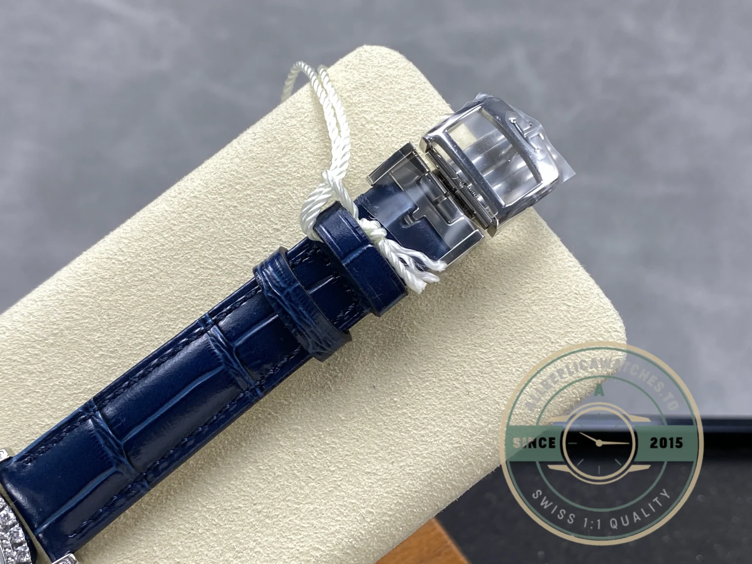 Replica Jaeger-LeCoultre Rendez-Vous Dazzling Moon Q3523570 - Best Quality Replica Watch