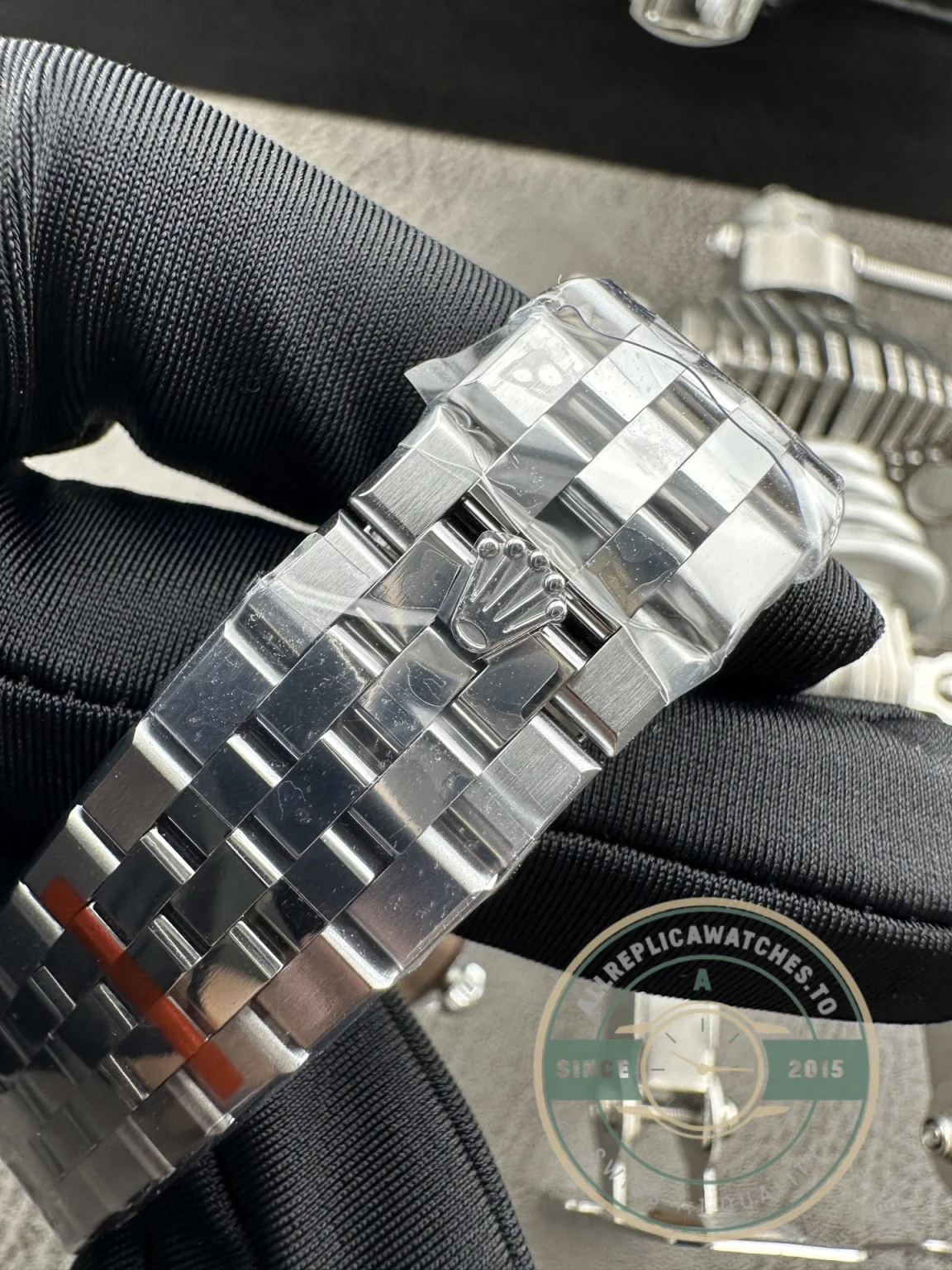 Replica Land-Dweller 40 mm M127336 Blue Dial - High-Grade Replica Watch