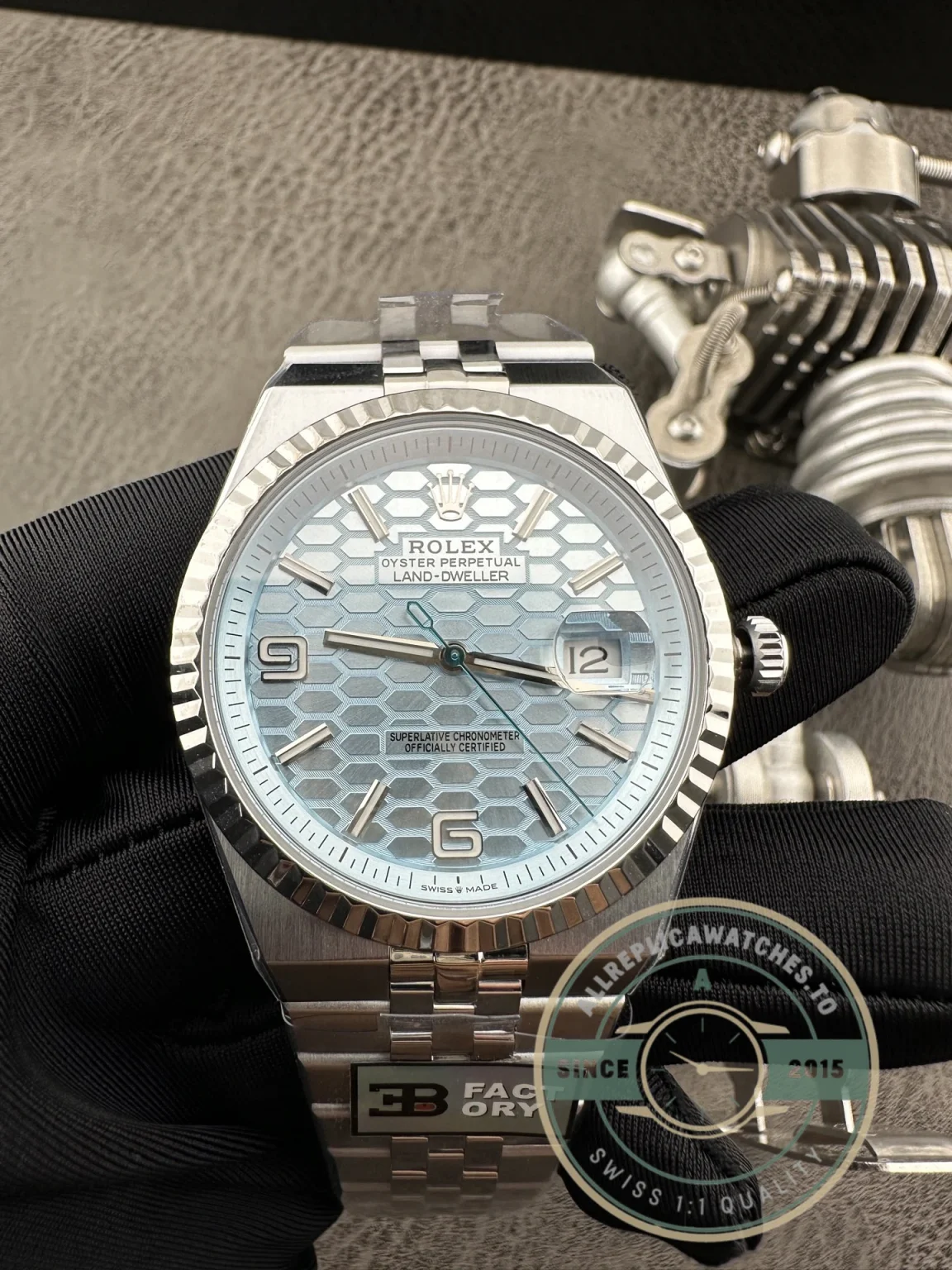 Replica Land-Dweller 40 mm M127336 Blue Dial - Factory Super Clone Watch