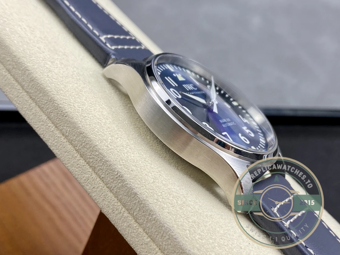 Replica Mark XX Pilots Automatic Blue Dial IW328203 - Swiss-Made Clone Watch