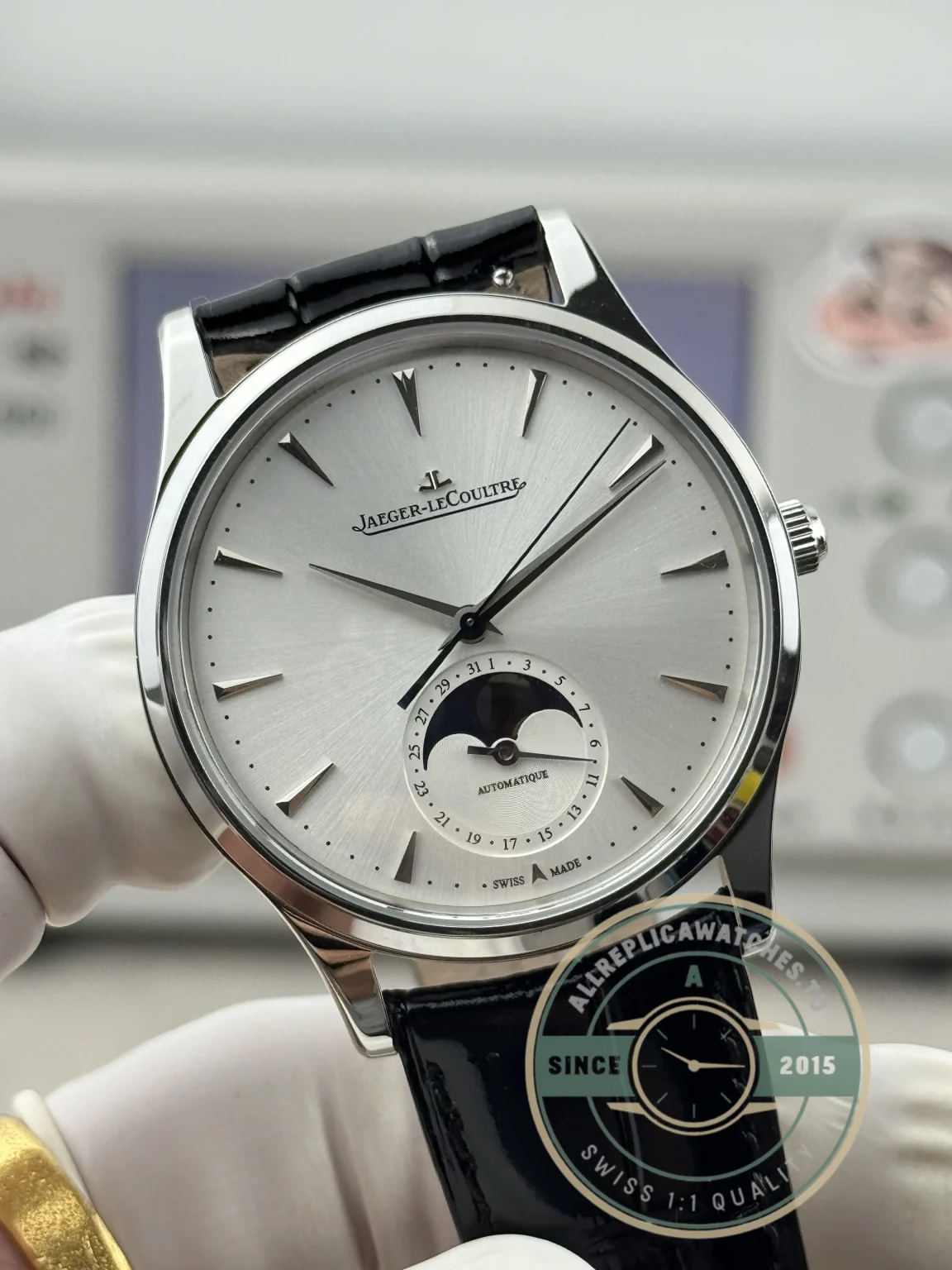 Replica MASTER ULTRA THIN MOON 39MM SILVER DIAL Q1368430 - Swiss-Made Clone Watch